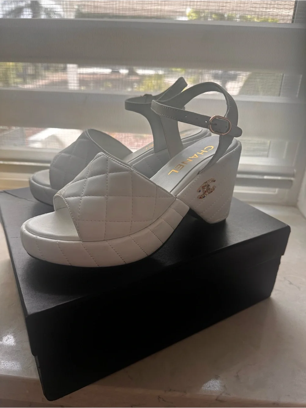 CHANEL White Quilted Leather Slingback Block Heel Sandals